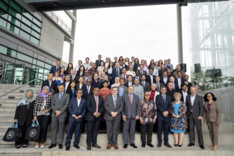 Visit of Datuk Aminuddin Hassim, Secretary-General, MOE